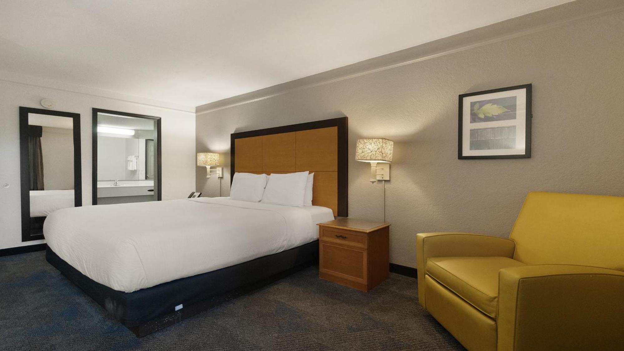 Howard Johnson By Wyndham Sacramento Downtown Exteriör bild