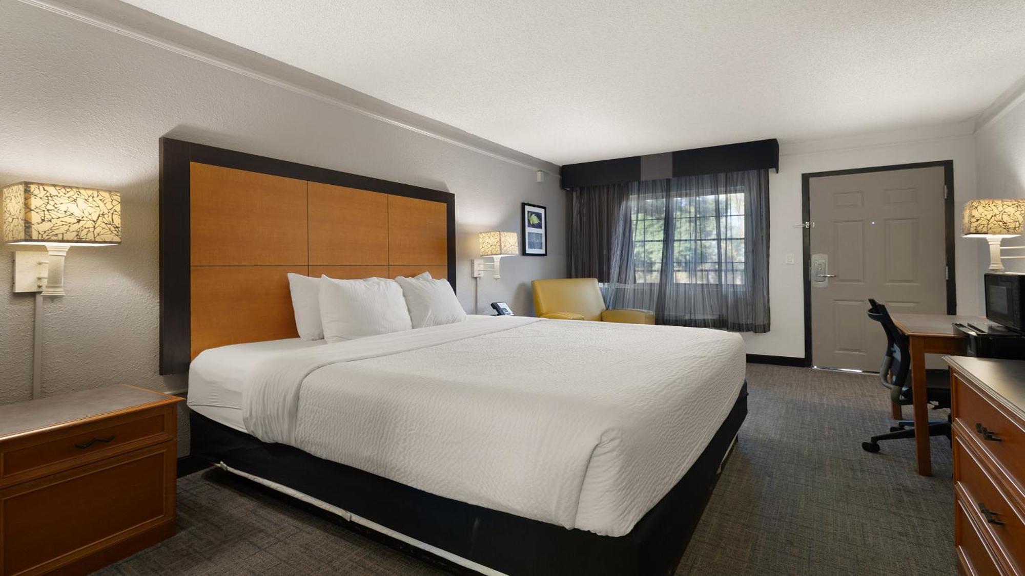 Howard Johnson By Wyndham Sacramento Downtown Exteriör bild