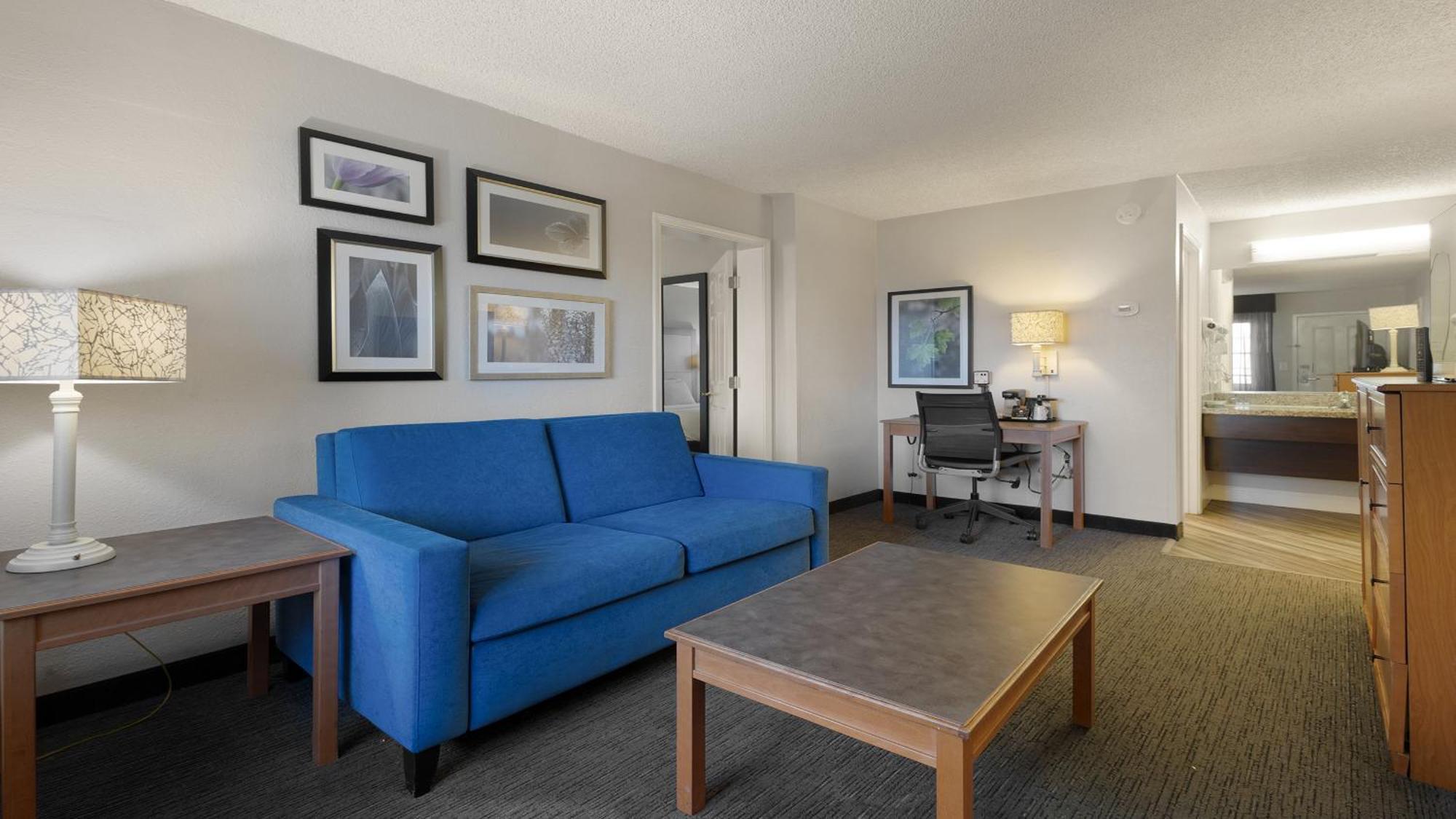 Howard Johnson By Wyndham Sacramento Downtown Exteriör bild