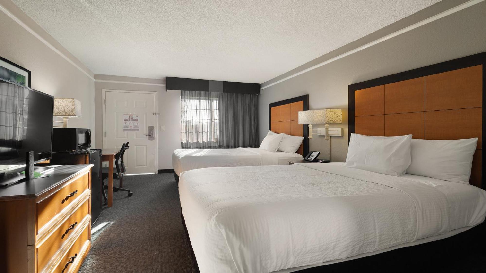 Howard Johnson By Wyndham Sacramento Downtown Exteriör bild