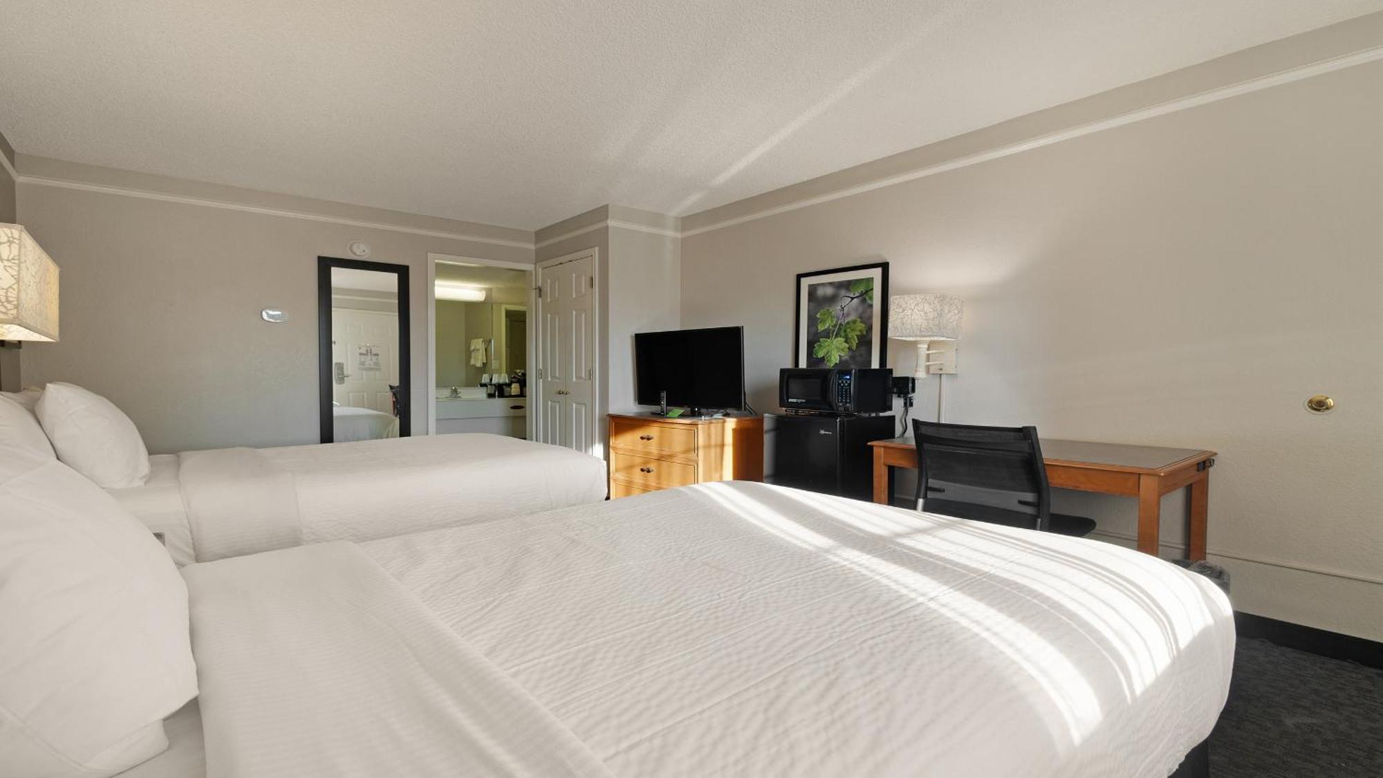 Howard Johnson By Wyndham Sacramento Downtown Exteriör bild
