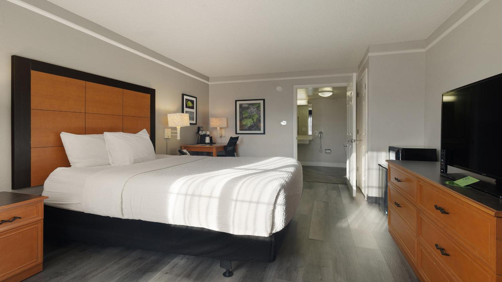 Howard Johnson By Wyndham Sacramento Downtown Exteriör bild