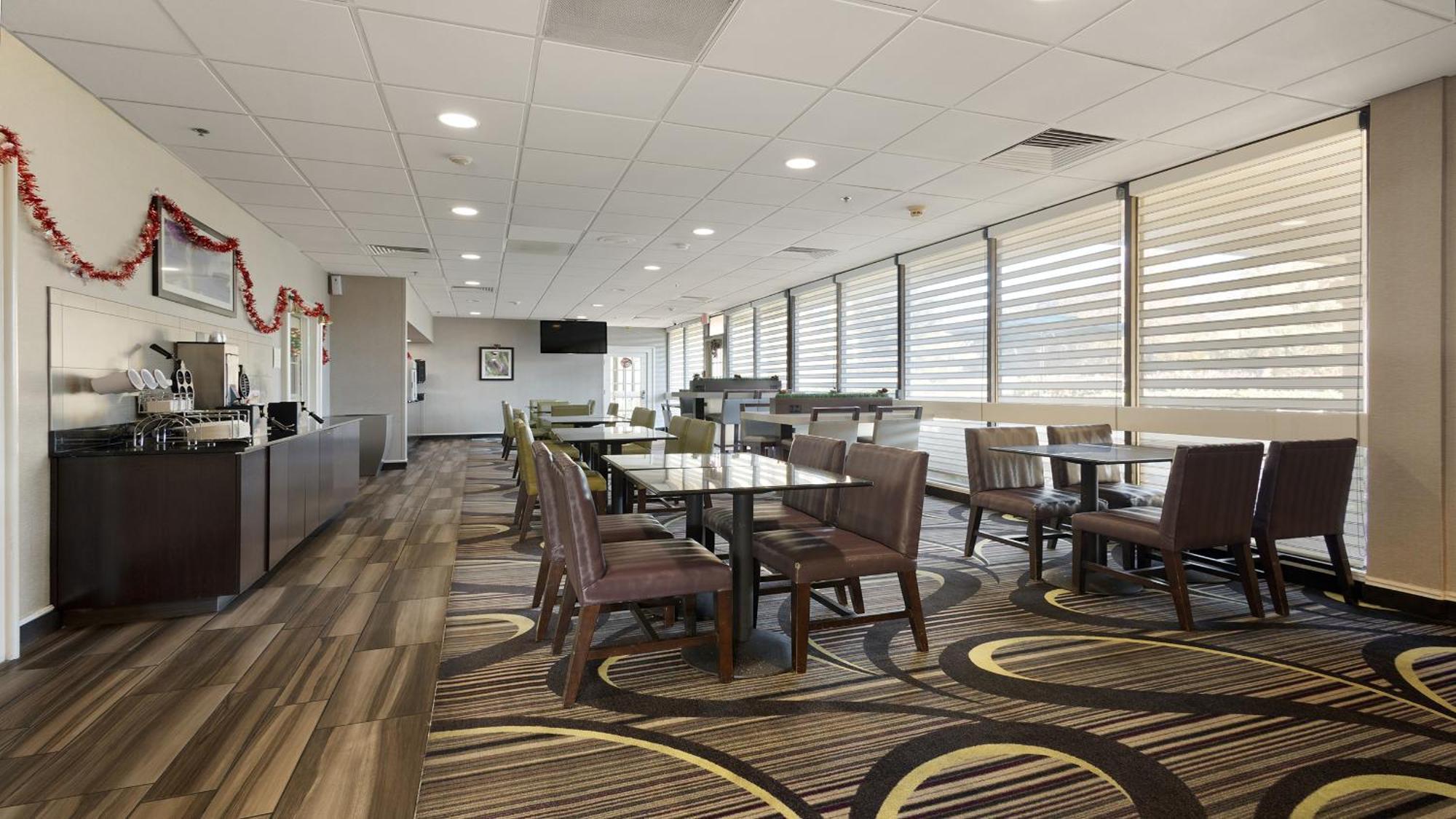 Howard Johnson By Wyndham Sacramento Downtown Exteriör bild